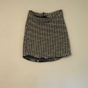 White and Black Women’s size 8 Pencil Skirt